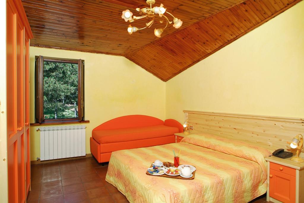Bed and Breakfast La Pinetina San Massimo  Camera foto